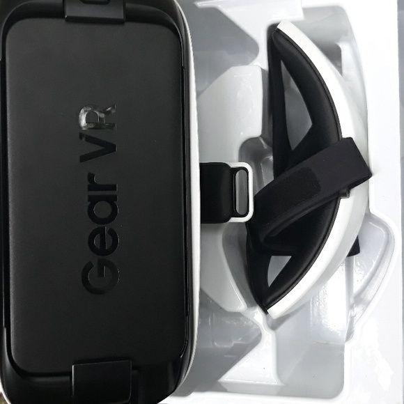 Samsung Gear VR ( virtual reality ) - Picture 3 of 5